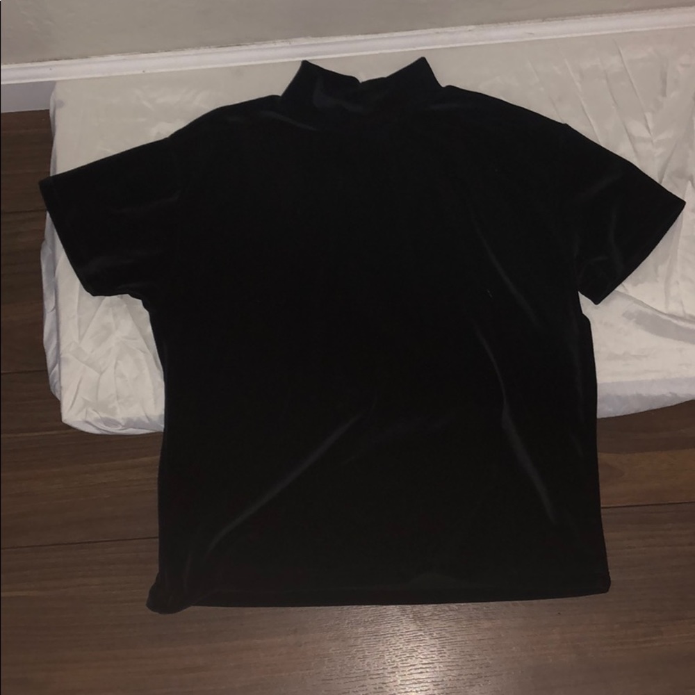 Mock neck velvet t shirt